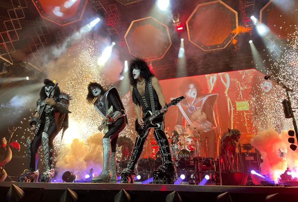 Kiss Live Pyroshow