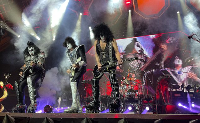 KISS live auf End Of The Road Tour!